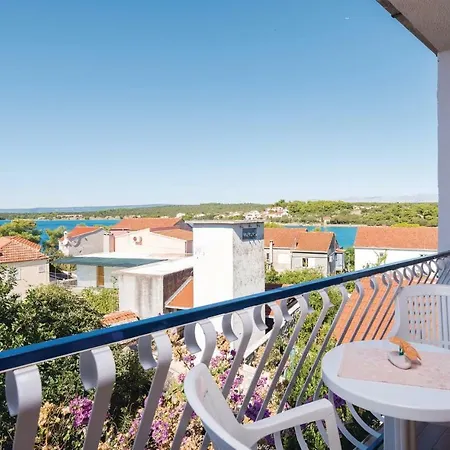 Appartement With Sea View 05